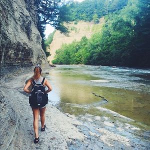 🌻Meet Your Posher Jamie🌻